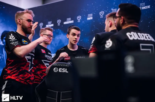 头人物频频 头人物频频