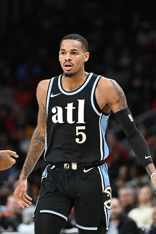 诸多年轻球 诸多年轻球