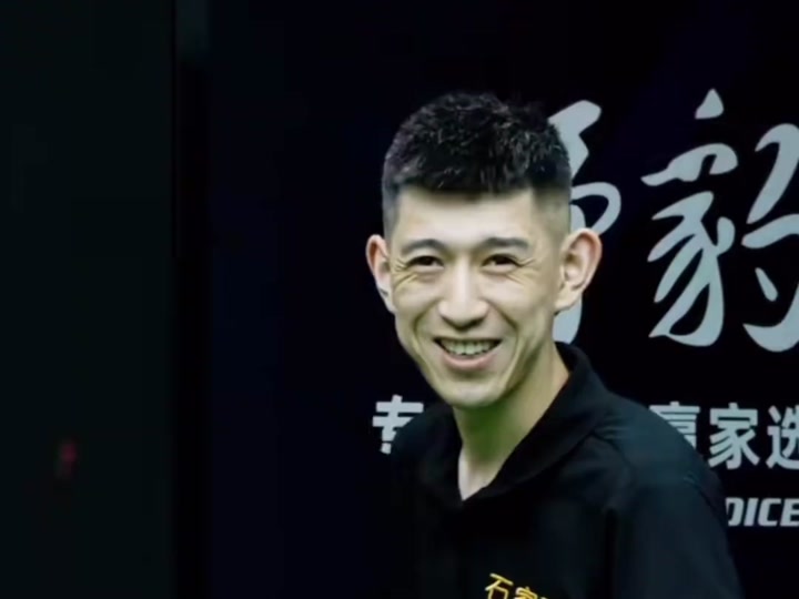 官方：莱比锡签下巴西前锋罗慕洛；据悉转会费总价2500万欧